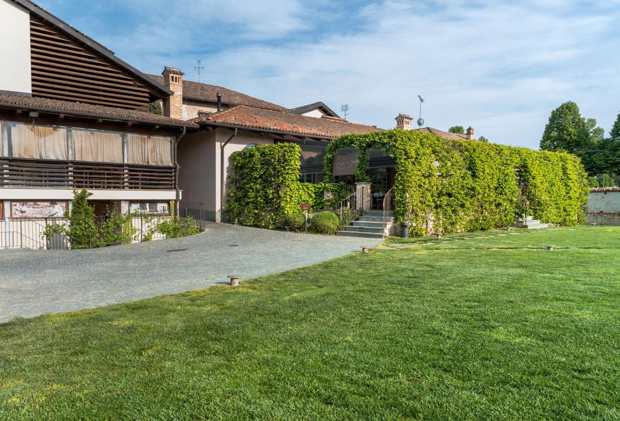 Il Giardino Di Ghilot Frühstückspension Cherasco